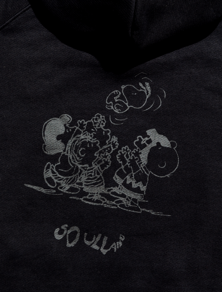 SNOOPY SITTING HOODIE