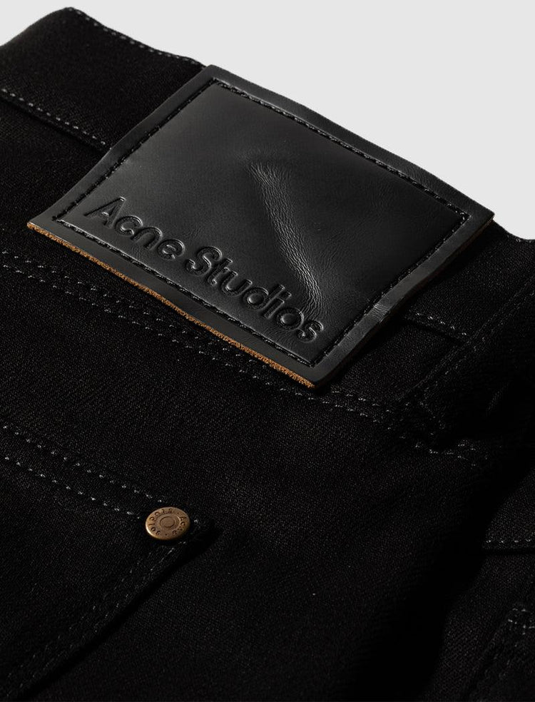 MAX STAY BLACK DENIM - A Ma Maniere