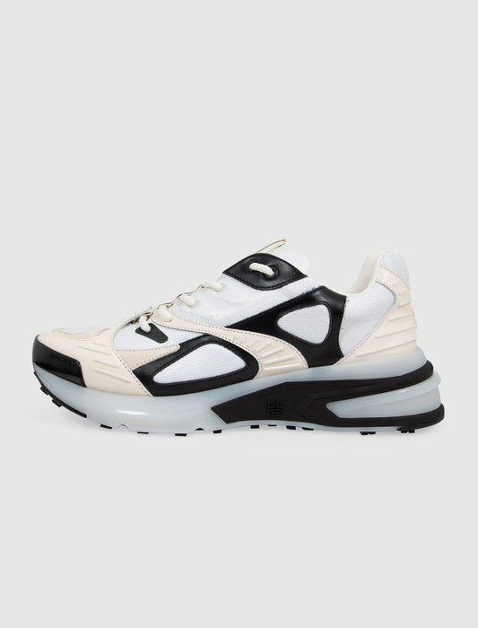 GIV 1 - A Ma Maniere