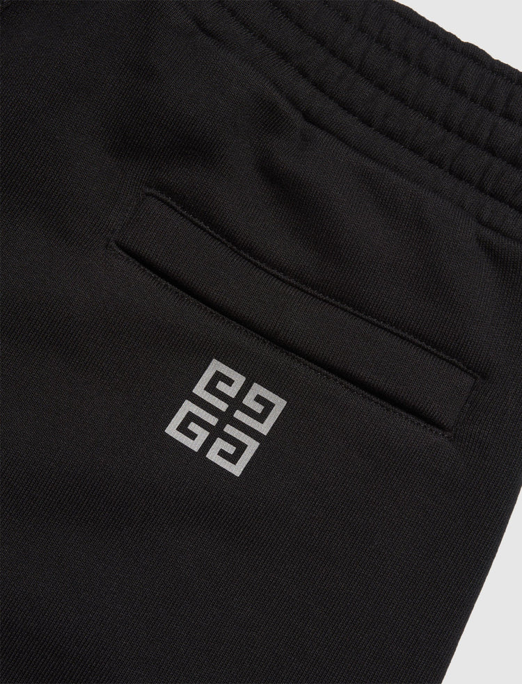 BOXY FIT SHORT