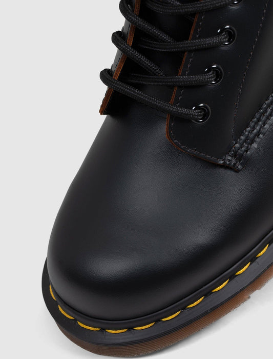 1460 VINTAGE MADE IN ENGLAND BOOTS - A Ma Maniere