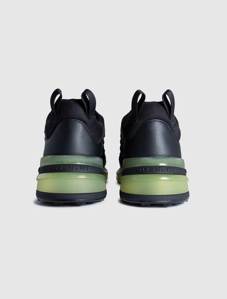 GV1 RUNNER - A Ma Maniere