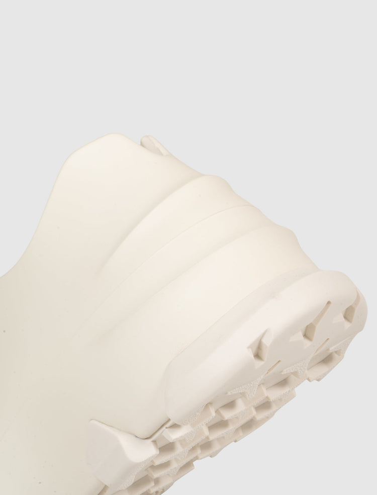 MONUMENTAL MALLOW LOW SHOE