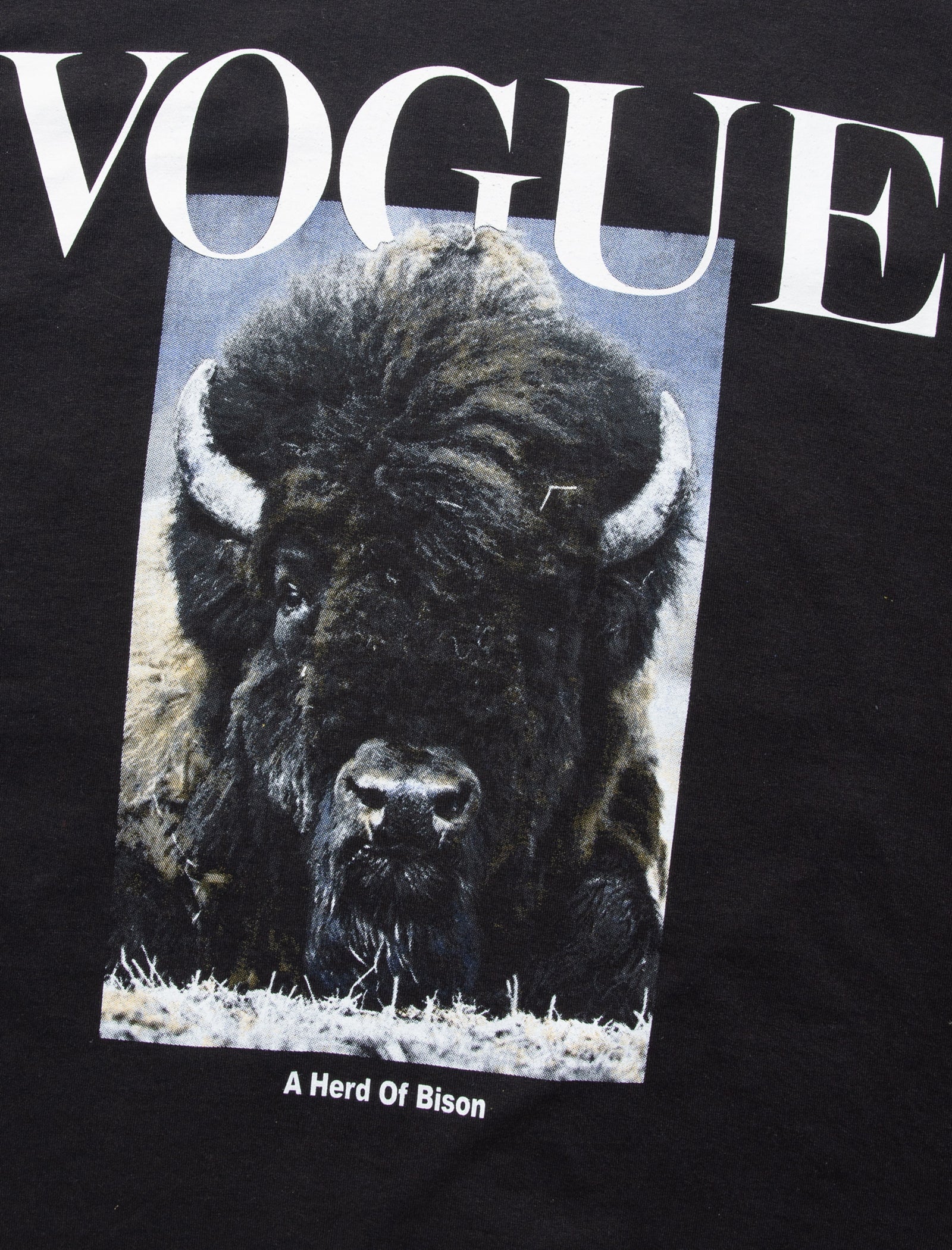 VOGUE TEE