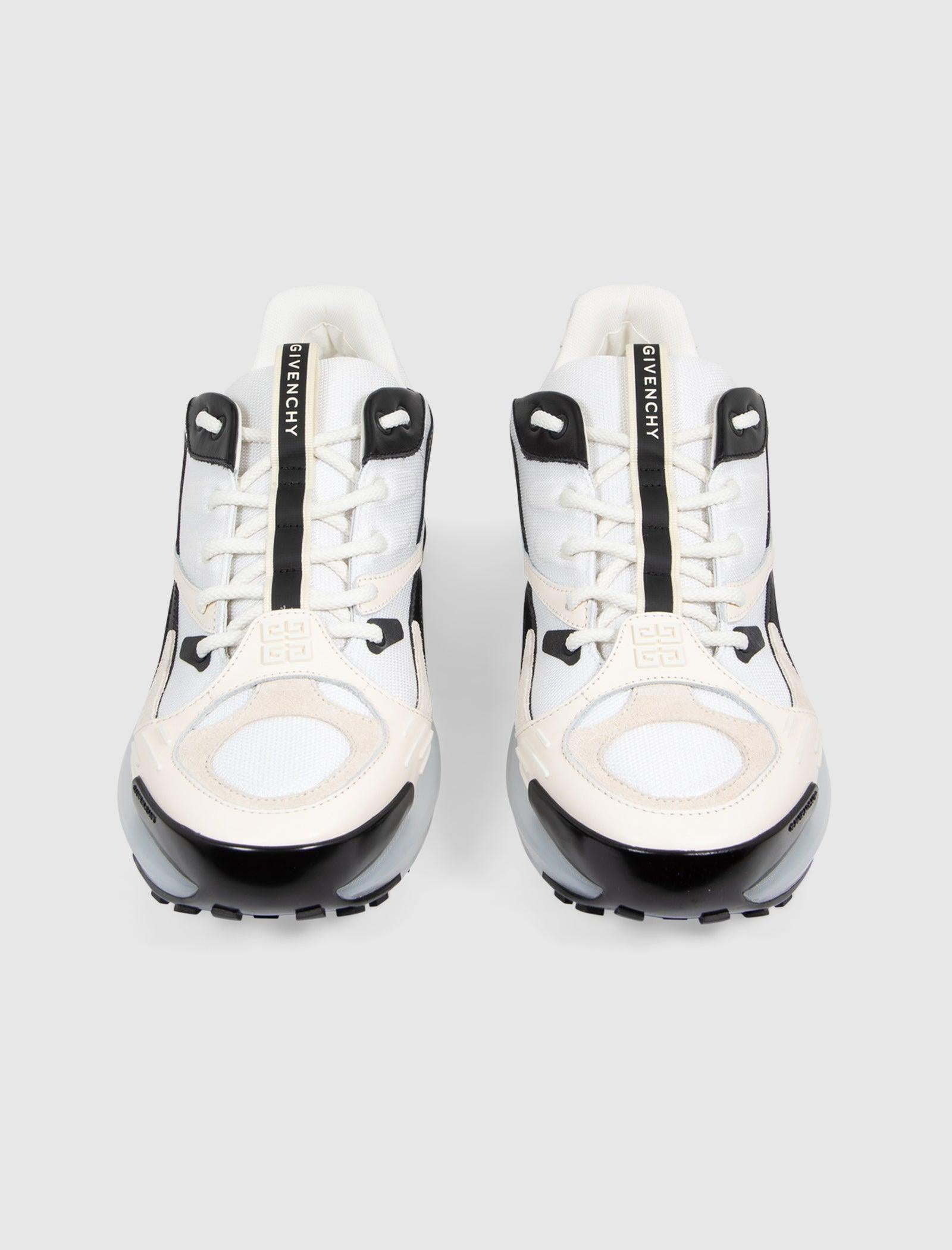 GIV 1 - A Ma Maniere