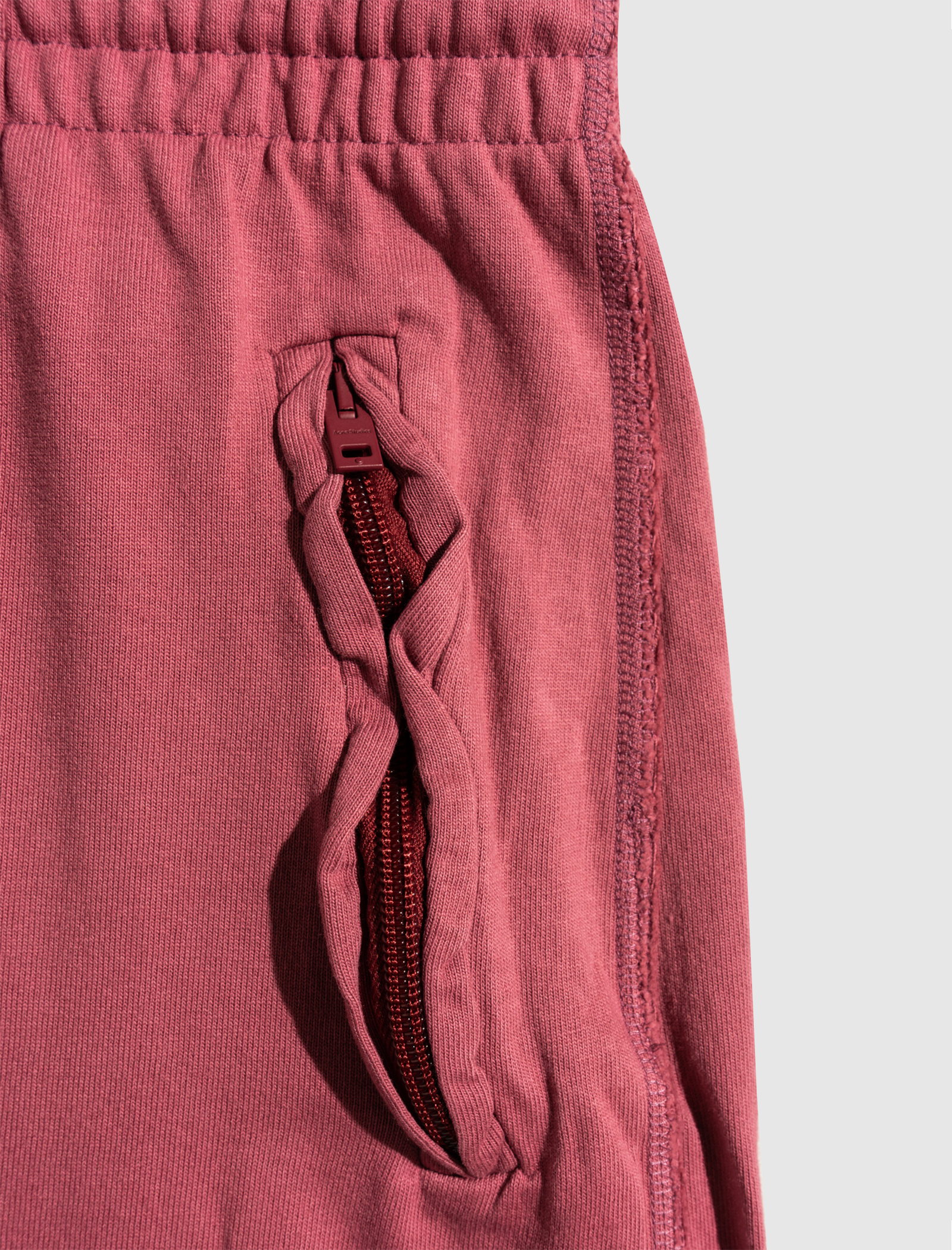 PANTS - A Ma Maniere