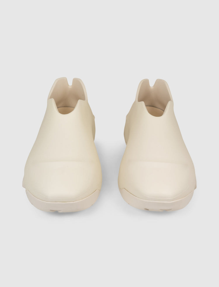 MONUMENTAL MALLOW LOW SHOE