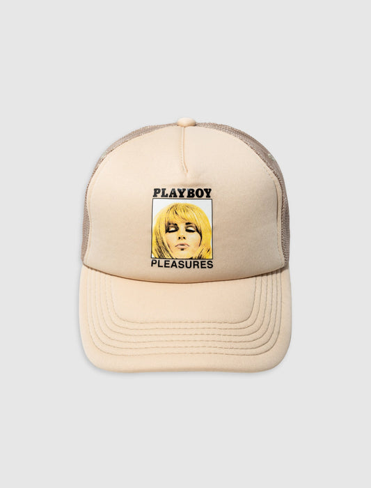 MAGAZINE TRUCKER HAT