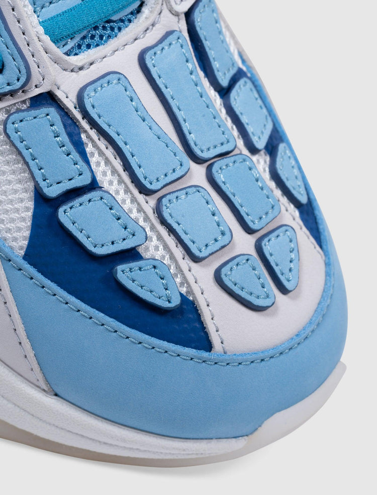 BONE RUNNER - A Ma Maniere