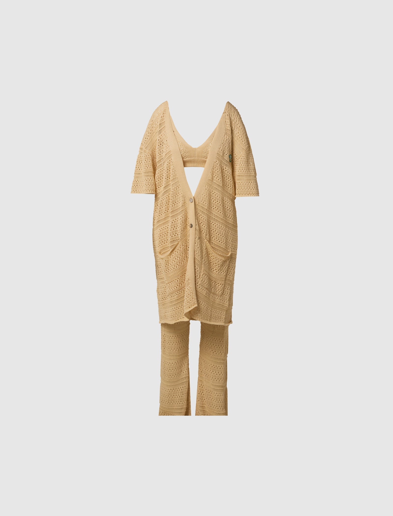 WOMEN'S OVERSIZED BUTTON DOWN SHIRT